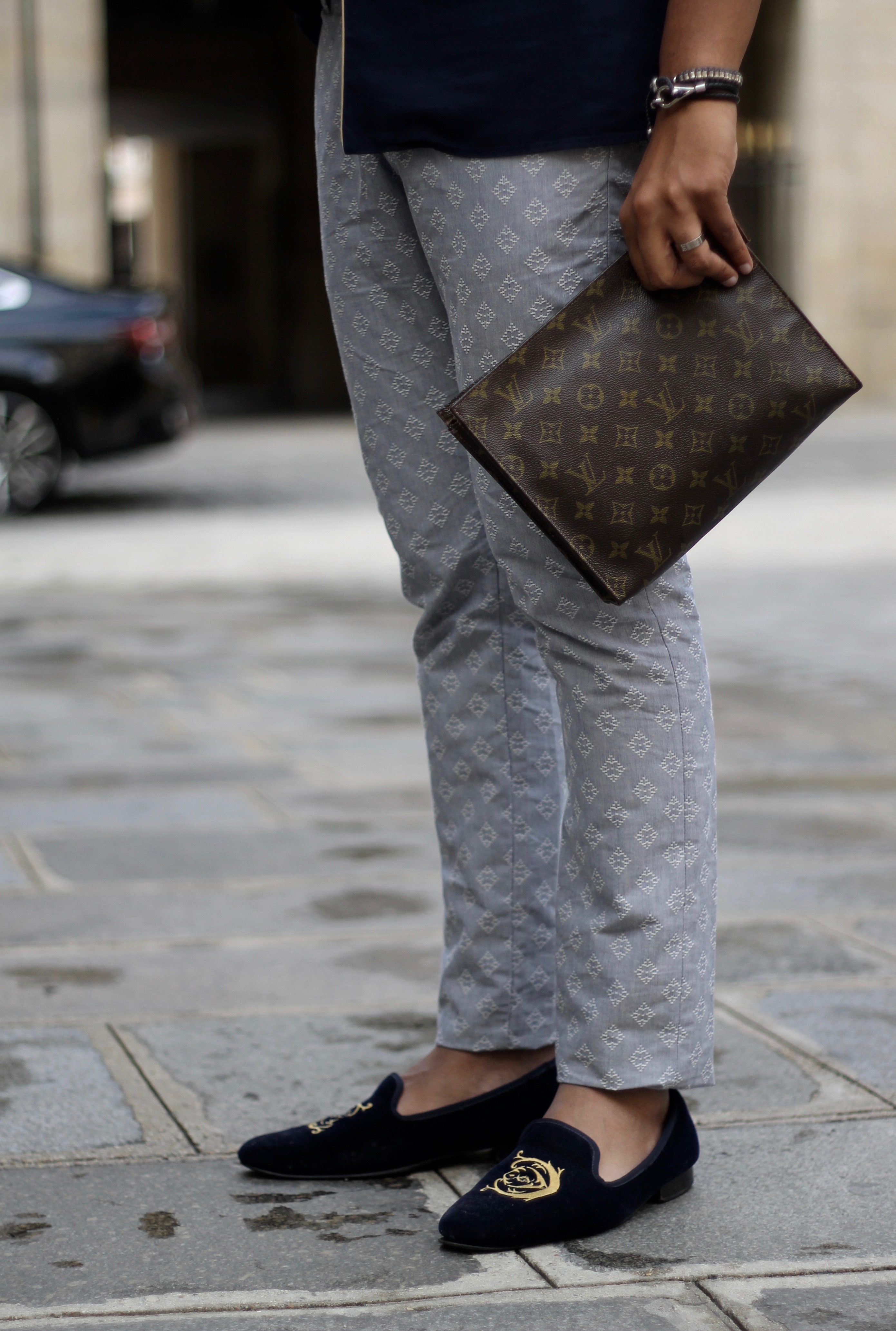 ENDOXIST - Menswear Blogger - Paris Fashion Week - LOUIS VUITTON - Pyjama Trend - Street Style