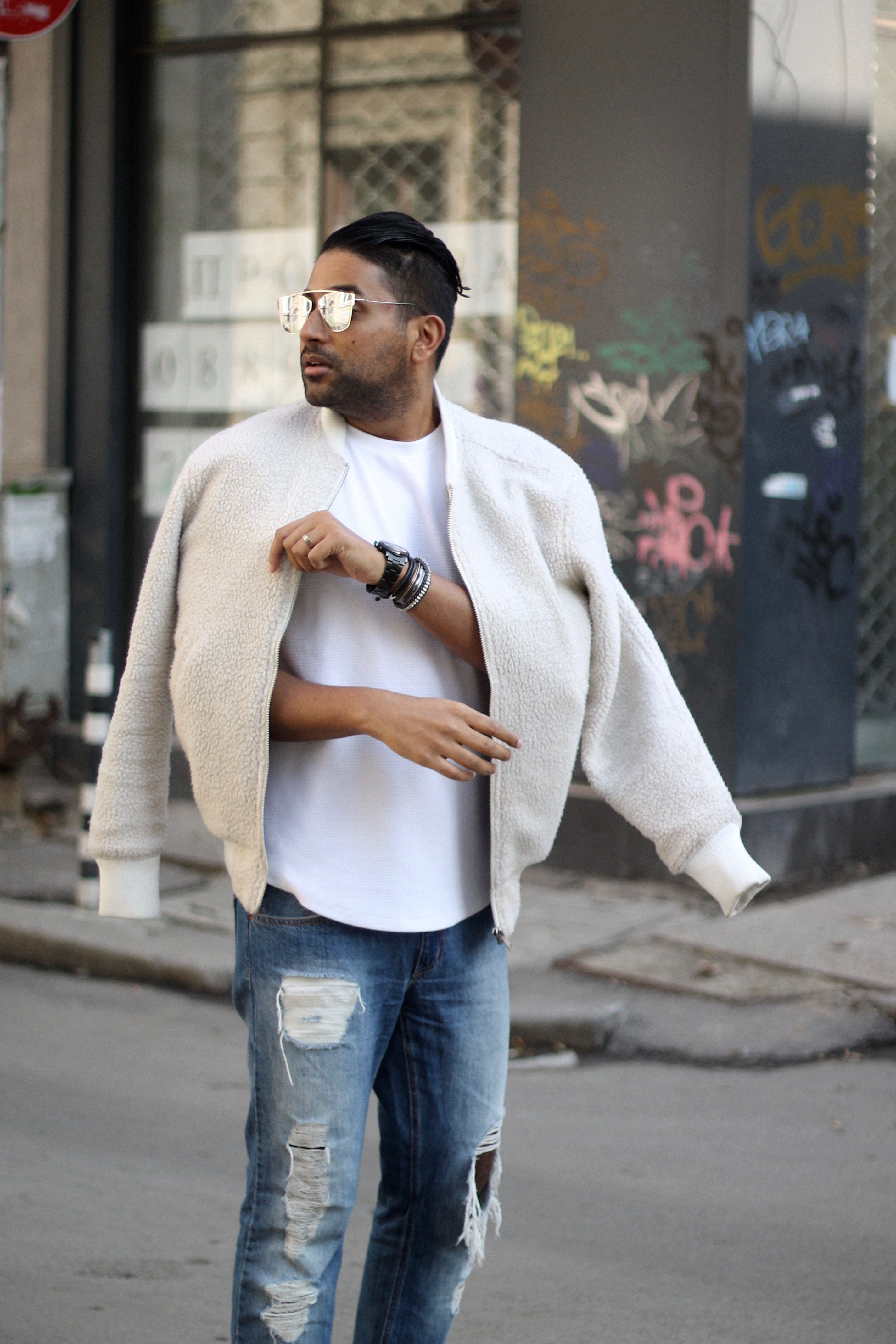 ENDOXIST | Menswear Blogger | Exploring Bulgaria Sofia | Teddy Bear Coat | Street Style