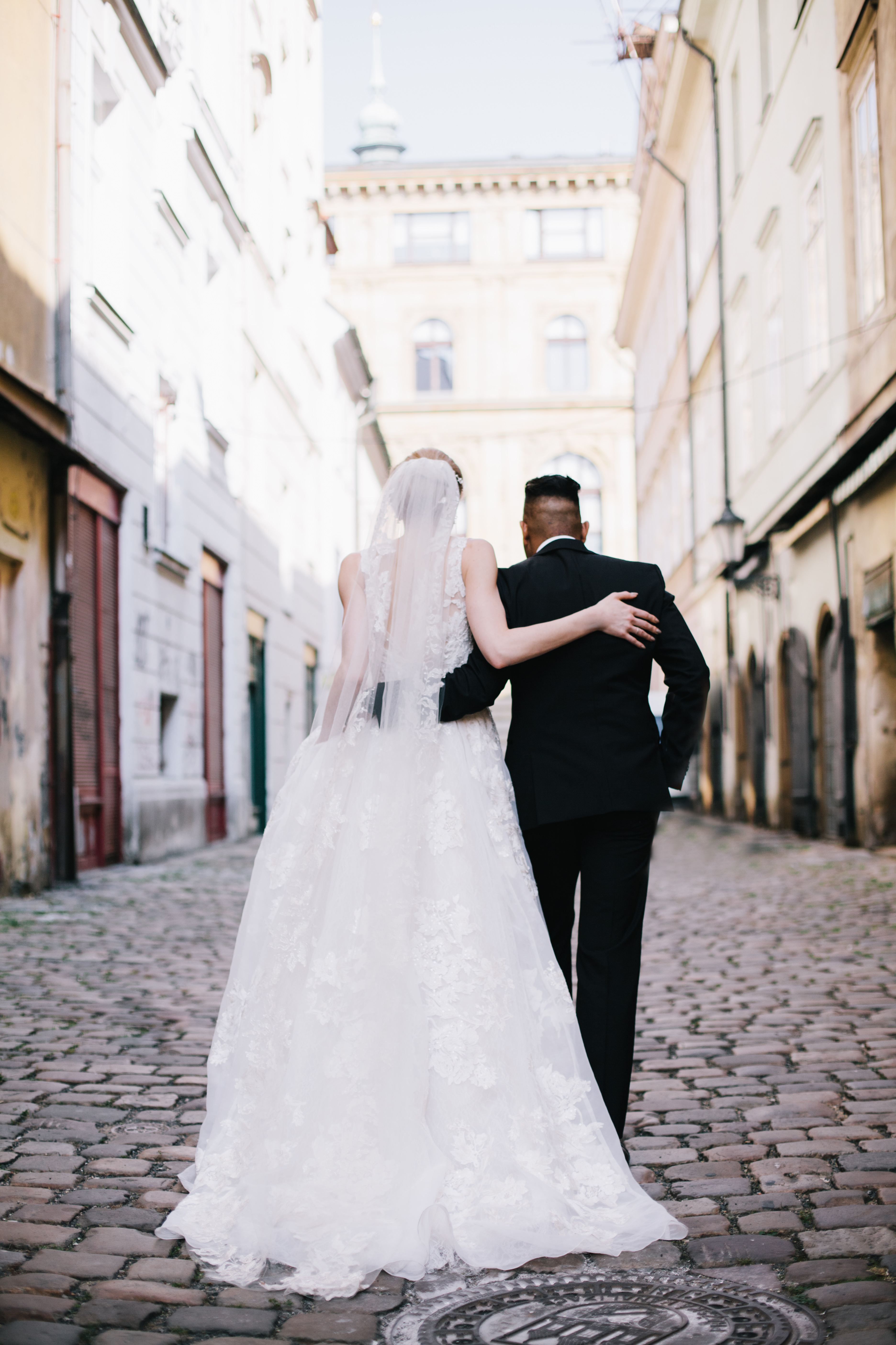 ENDOXIST - Menswear Blogger - Fairytale Weddng | Formalwear | One Year Wedding Anniversary Prague