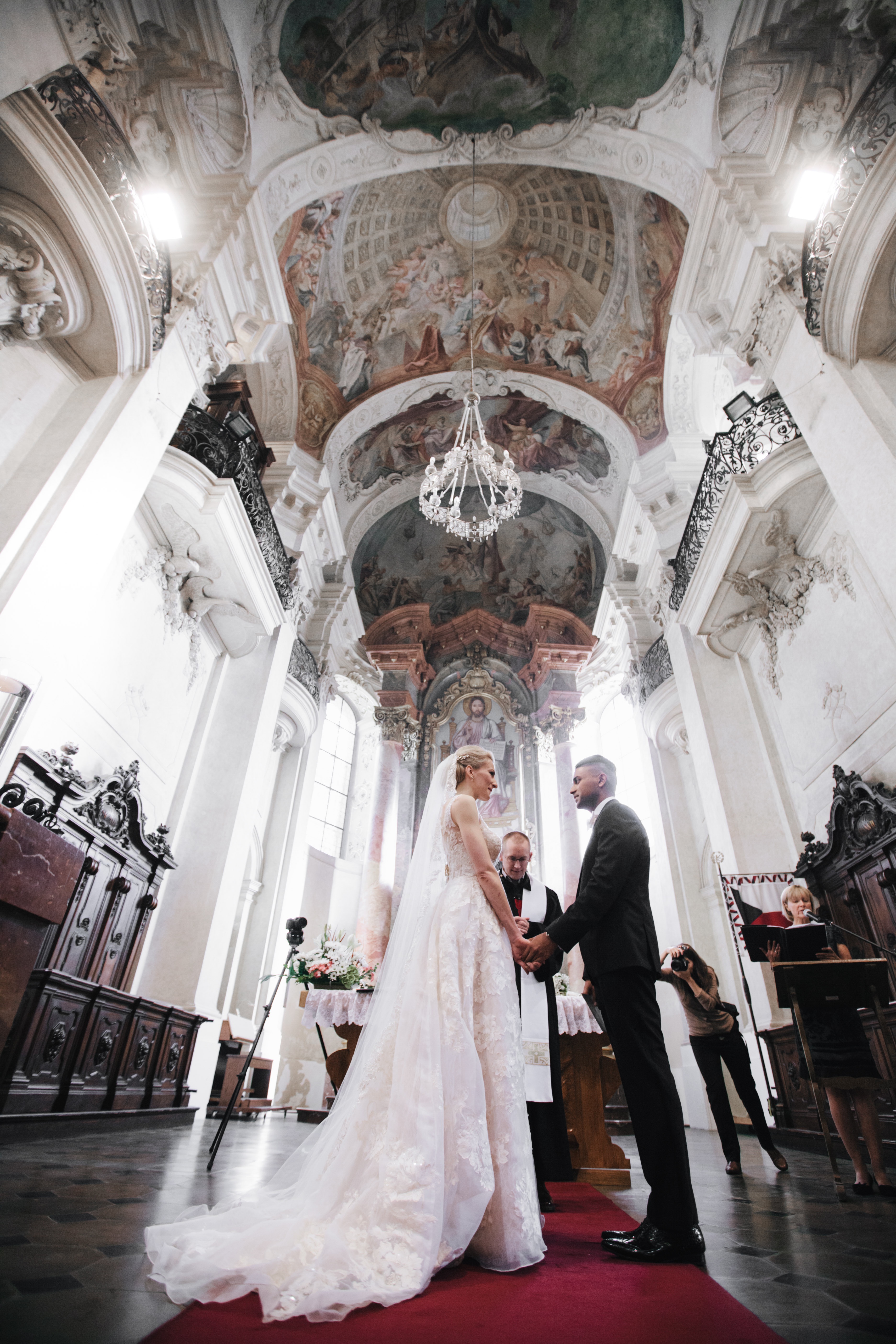 ENDOXIST | Fairytale Wedding | Prague | Fashion Blogger Wedding | KCFairyTale Anniversary