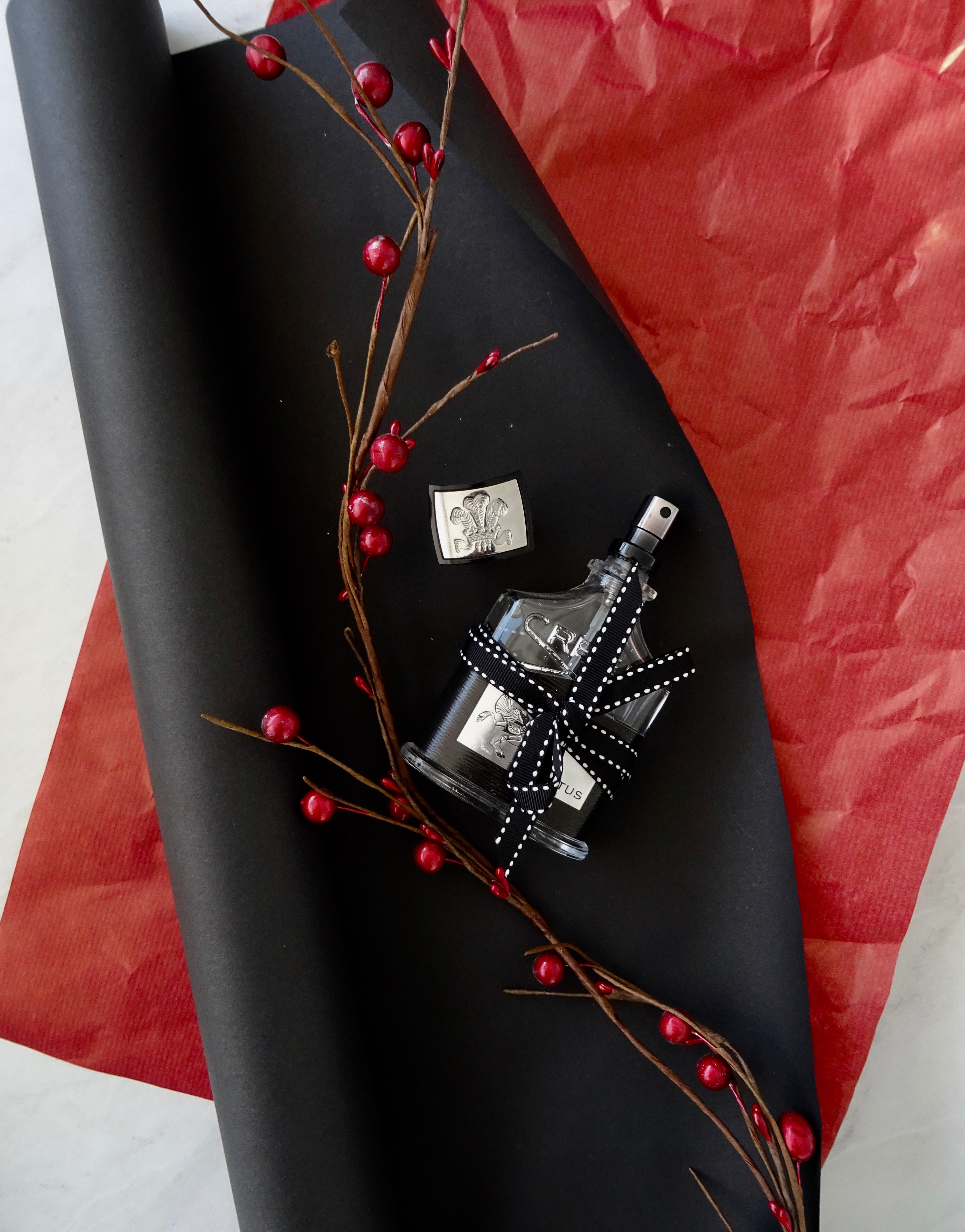 ENDOXIST | Menswear Blogger | Toronto | Christmas Gift Guide Modern Man | Scotch | Watch | Skincare