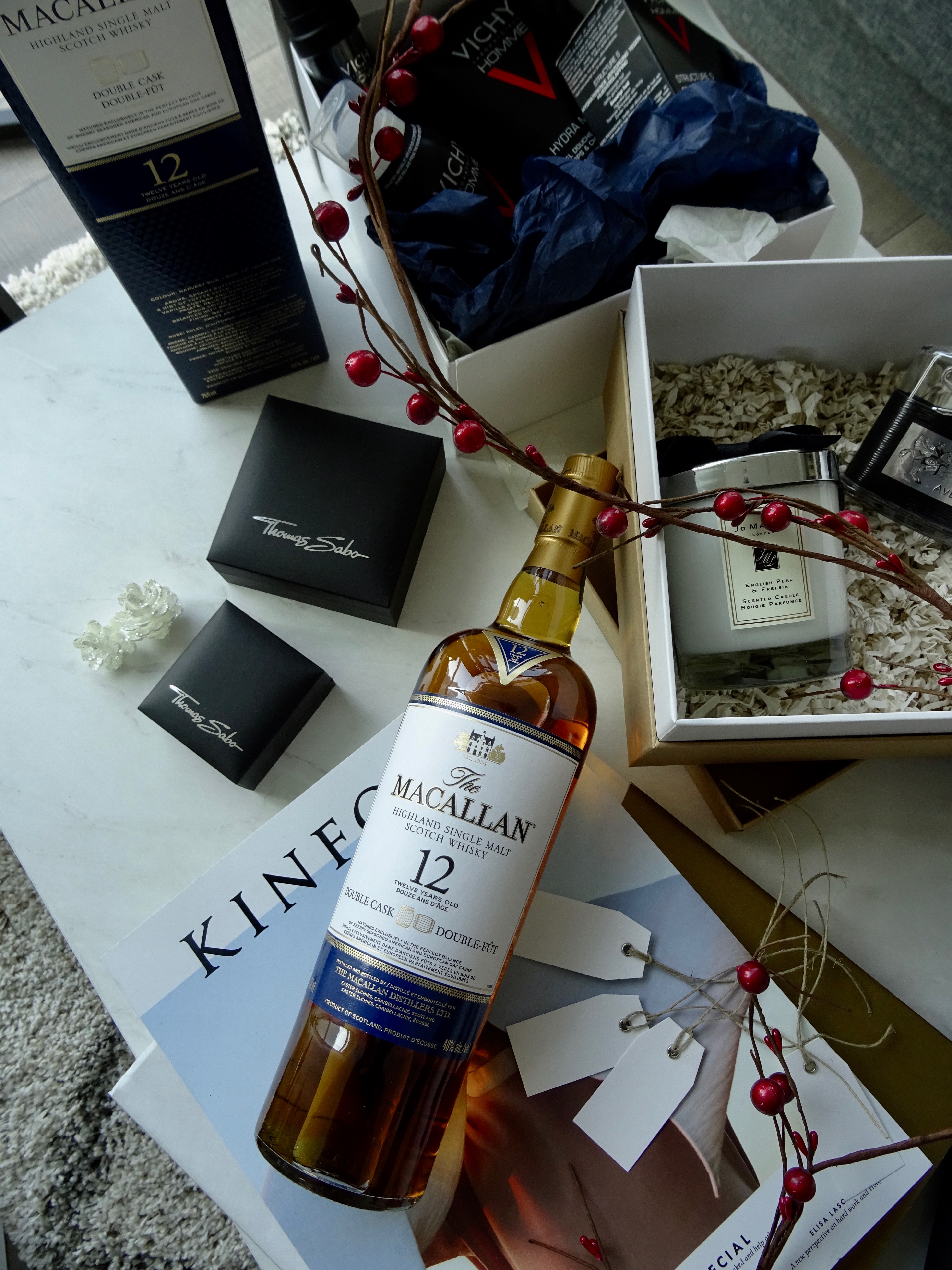 ENDOXIST | Menswear Blogger | Toronto | Christmas Gift Guide Modern Man | Scotch | Watch | Skincare