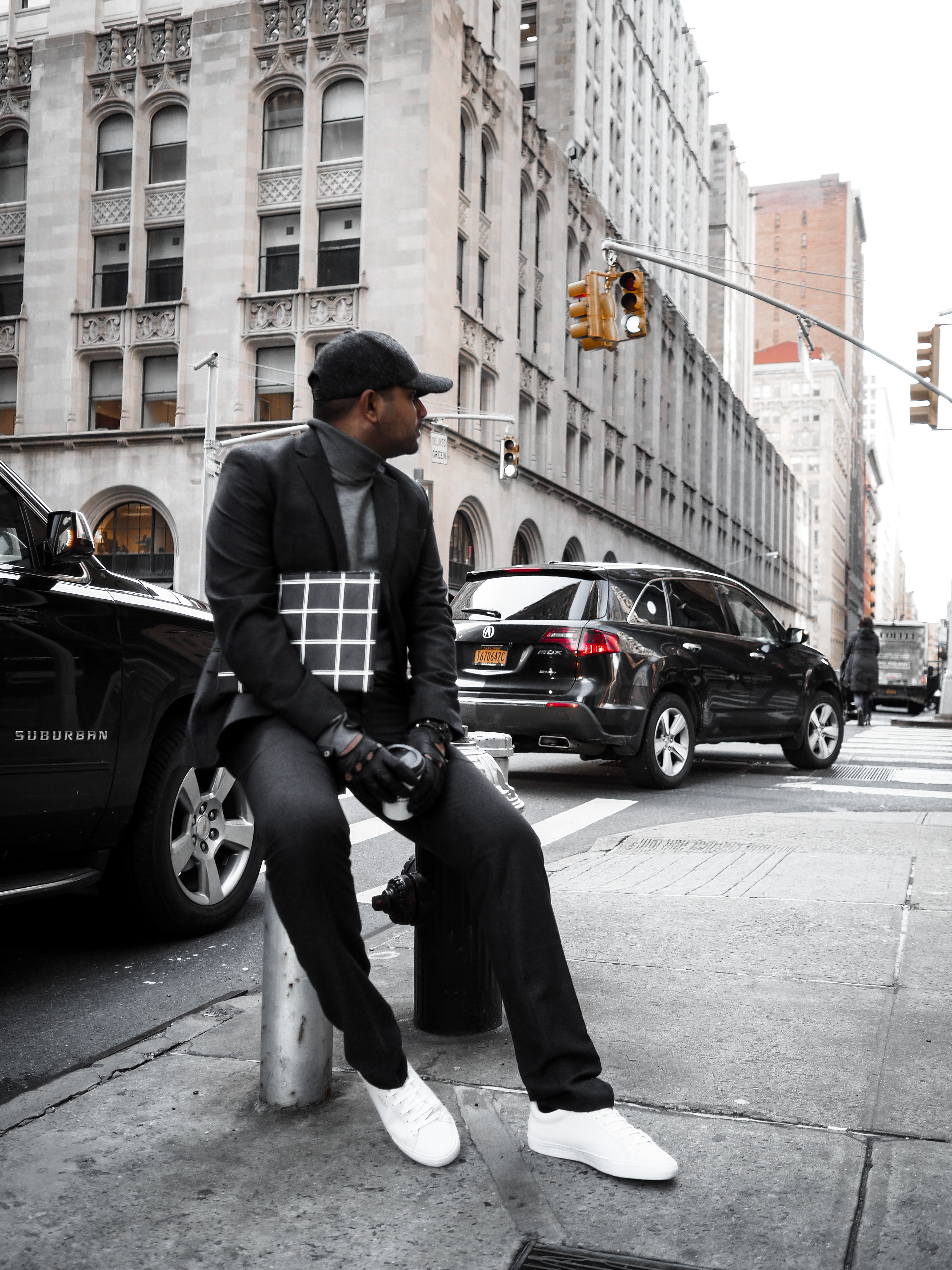 ENDOXIST | Street Style | New York | Manhattan Style | Suit & Sneakers | Luck Fate or Work | Menswear