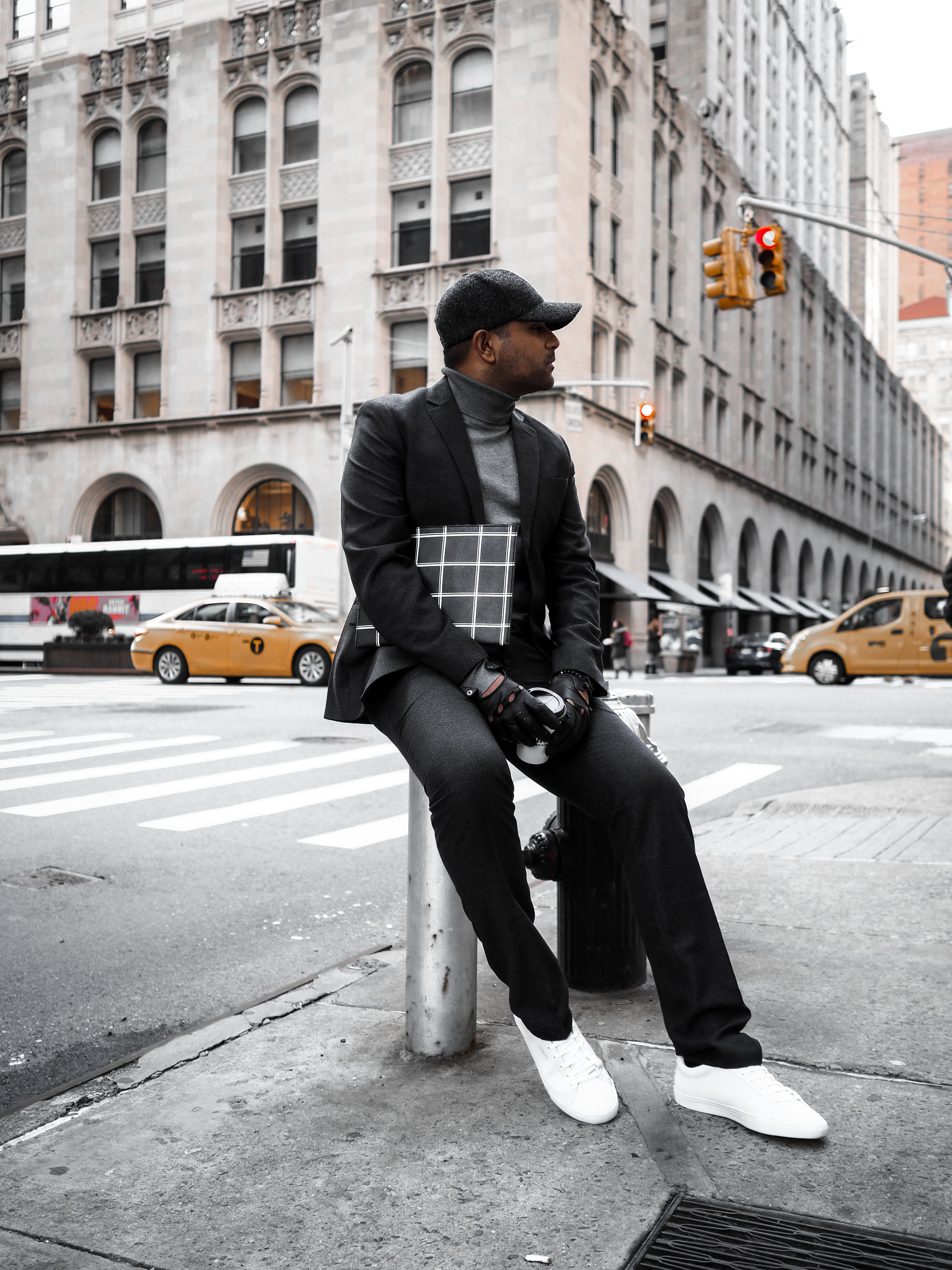 ENDOXIST | Street Style | New York | Manhattan Style | Suit & Sneakers | Luck Fate or Work | Menswear