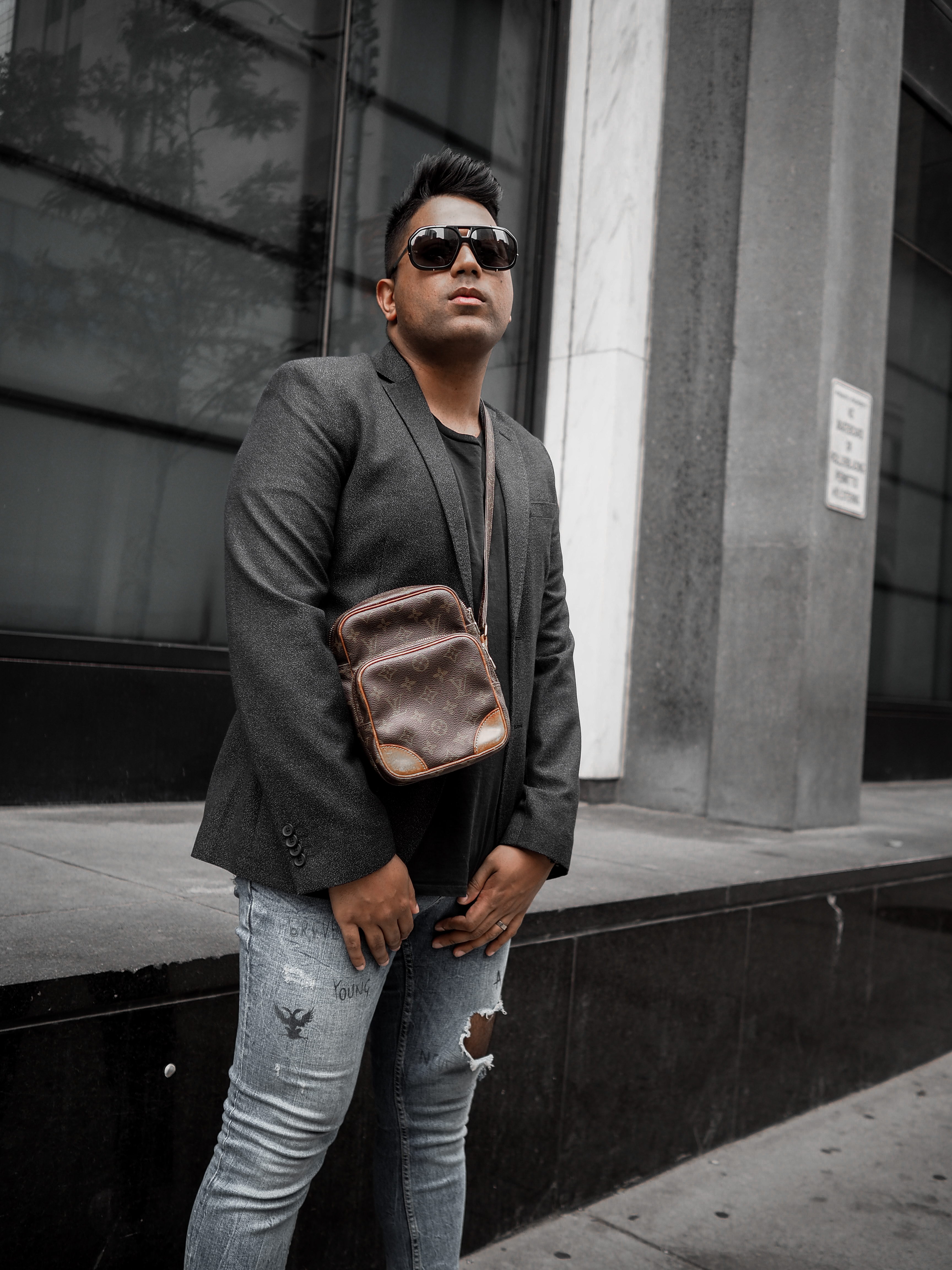 ENDOXIST | Louis Vuitton Messenger | Toronto Street Style | Problem With Canadians | Sneakers + Blazers