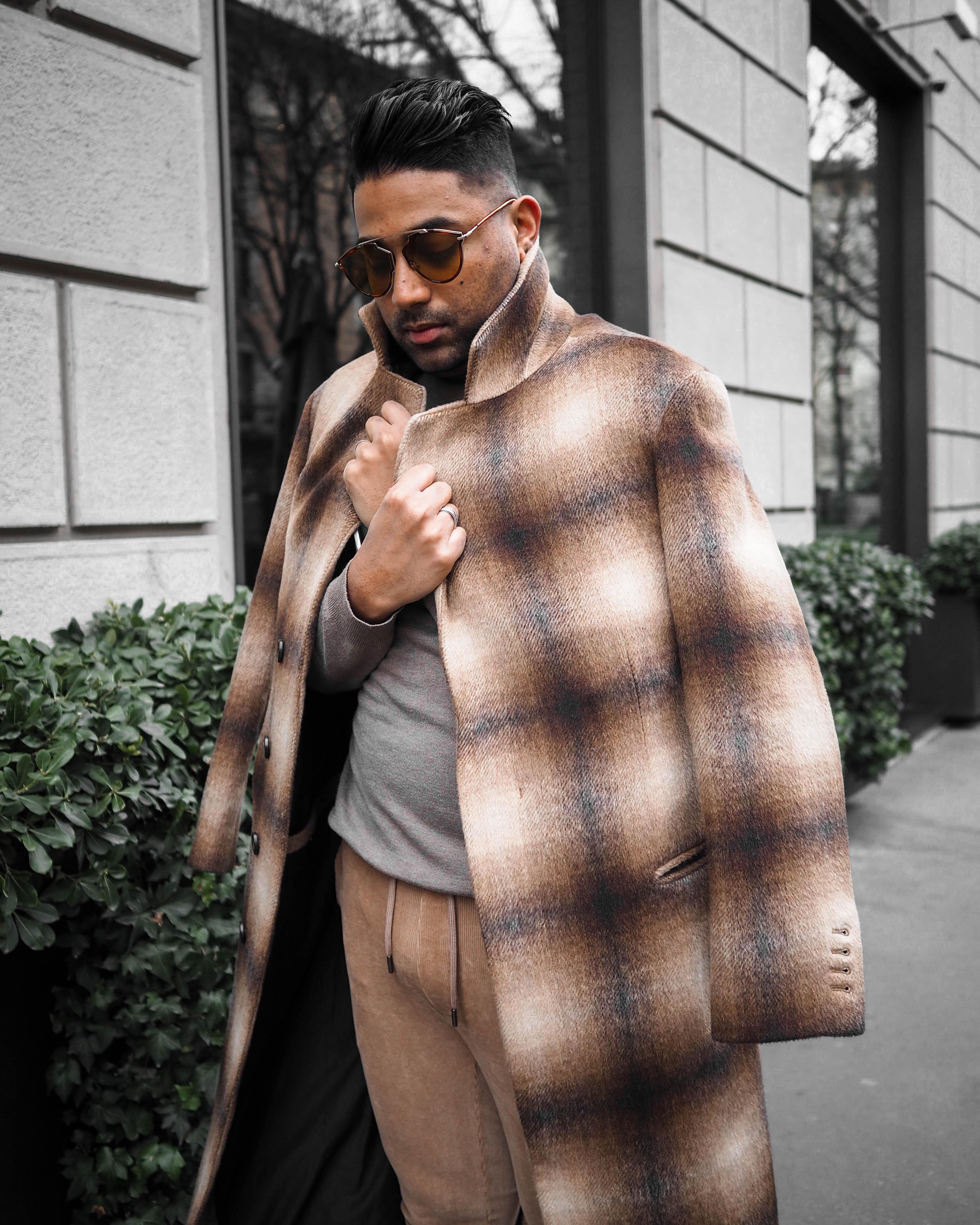 ENDOXIST | Milan Street Style | Mens Fashion | MFW | Another Season of Milan Fashion Week | Brown Coat