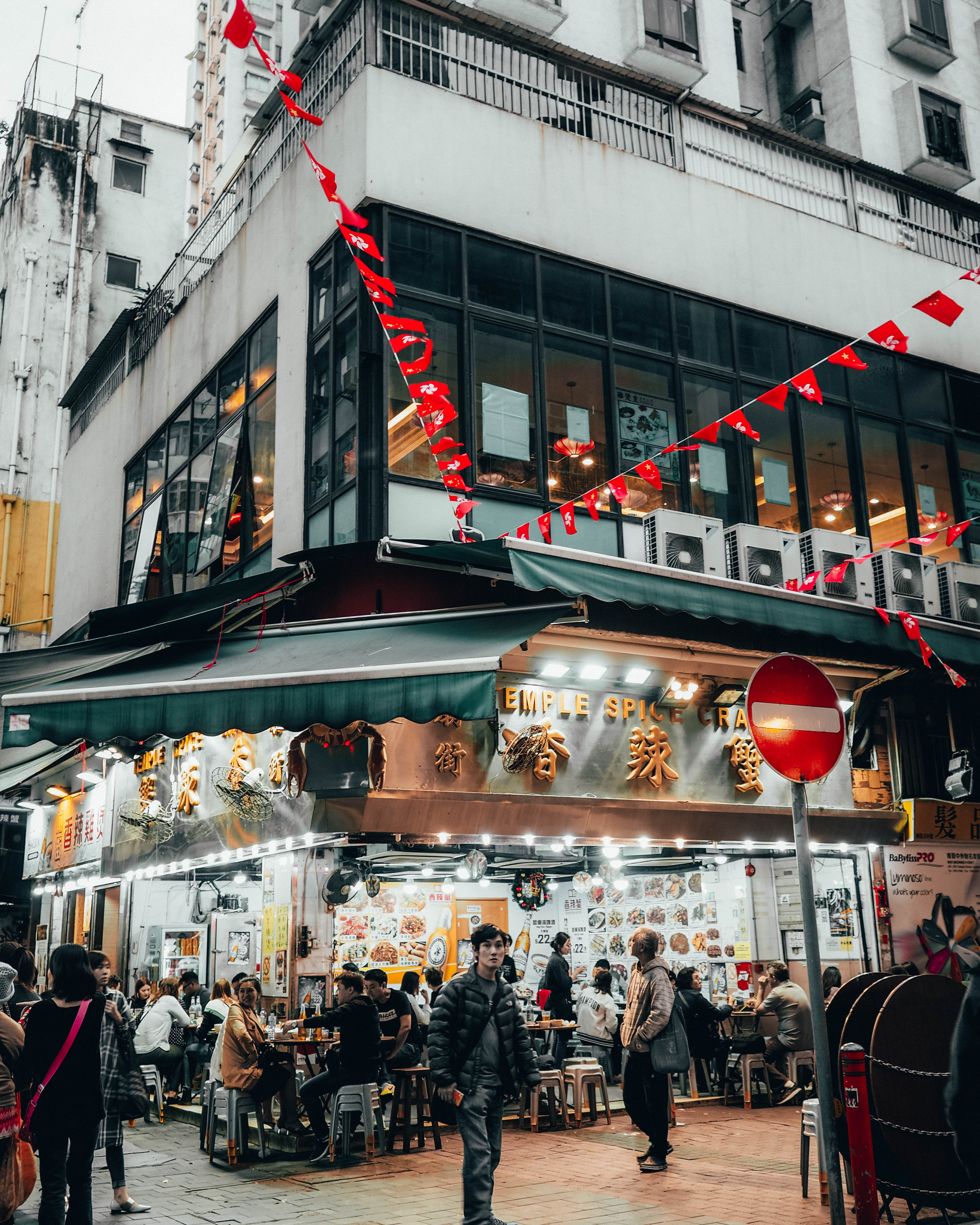 ENDOXIST | Southeast Asia | 24 Hours In Hong Kong | Luxury Travel Asia | Travel Itinerary | Temple Street Night Market