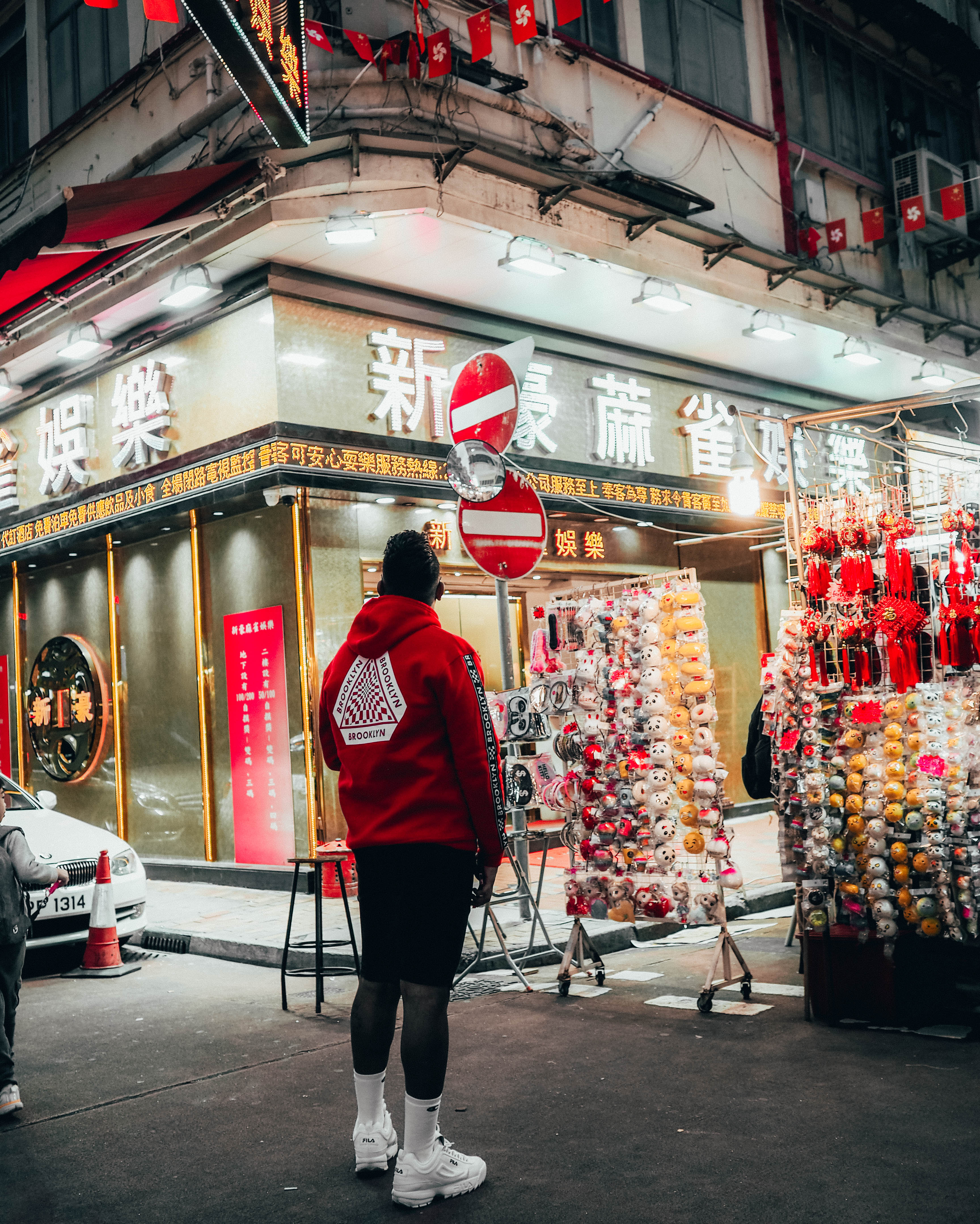 ENDOXIST | Southeast Asia | 24 Hours In Hong Kong | Luxury Travel Asia | Travel Itinerary | Temple Street Night Market