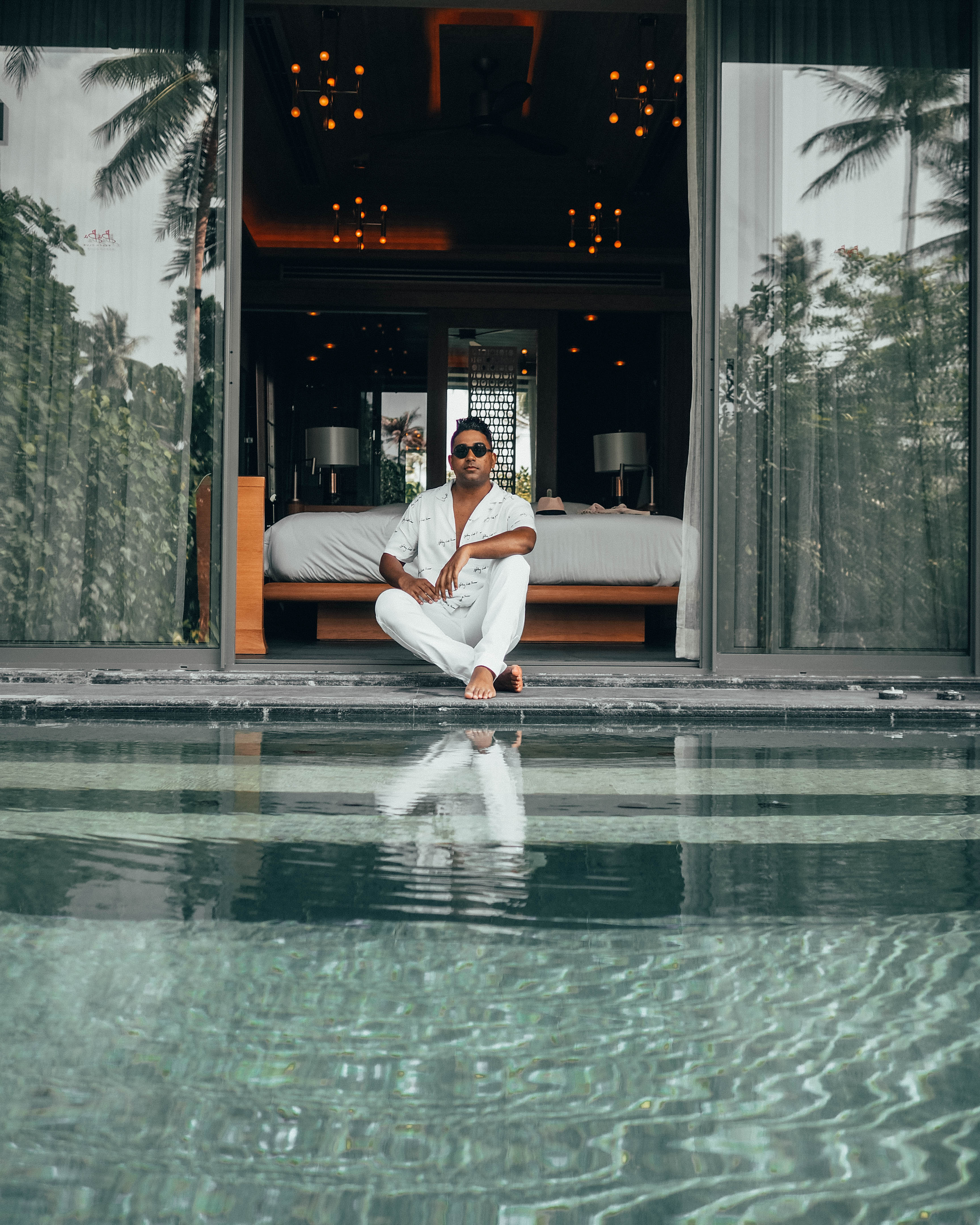 ENDOXIST | Menswear Blogger | Luxury Hotels in Thailand | Baba Beach Club Phuket | Instagram-Comparison World