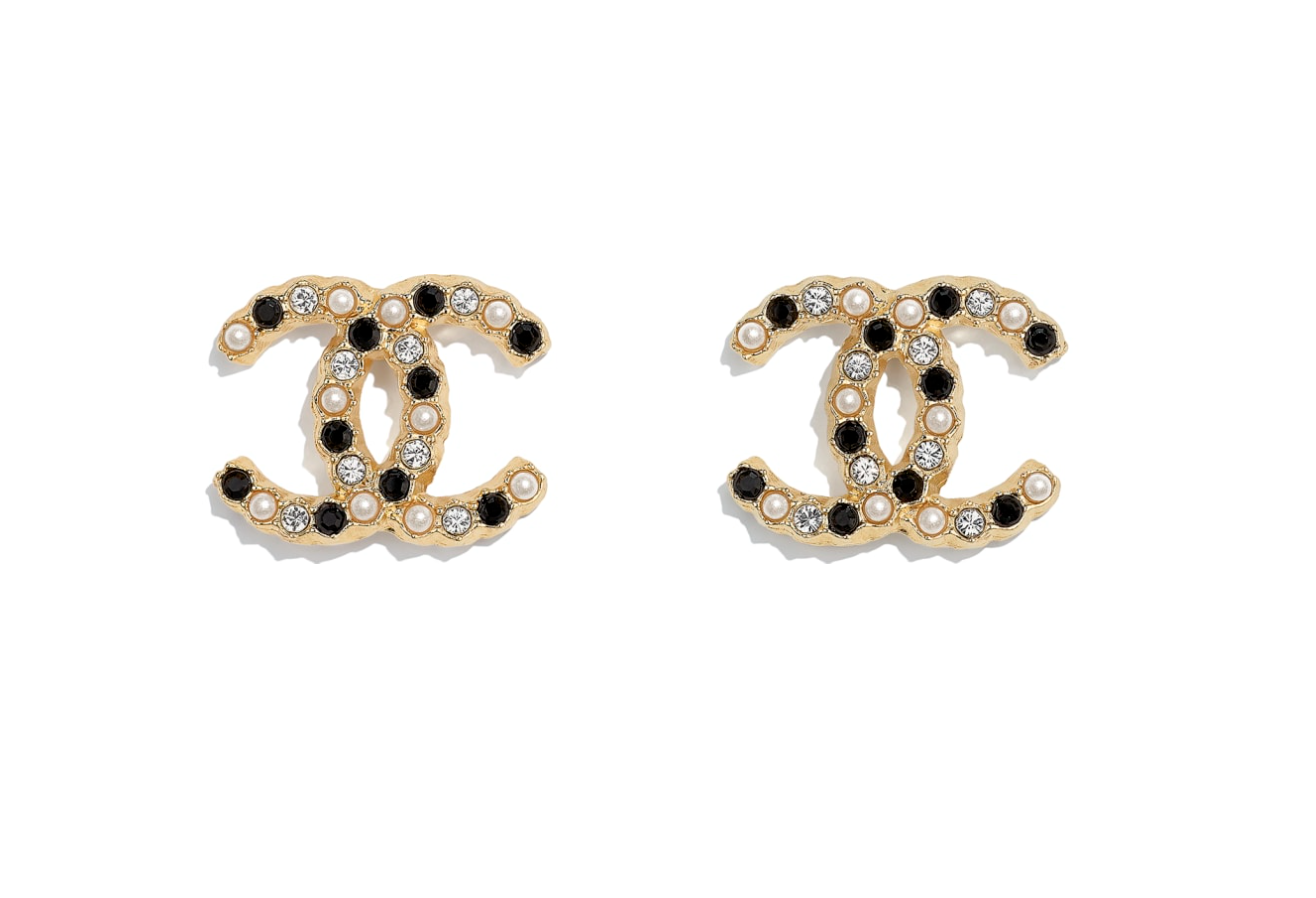 ENDOXIST | Birthday Gift List | Luxury Gifts | Fashion Gifts | Wife's Birthday | Chanel Earrings